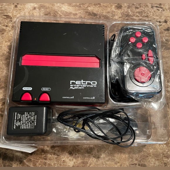 NES clone console with 2 games /2 controllers - Picture 7 of 13